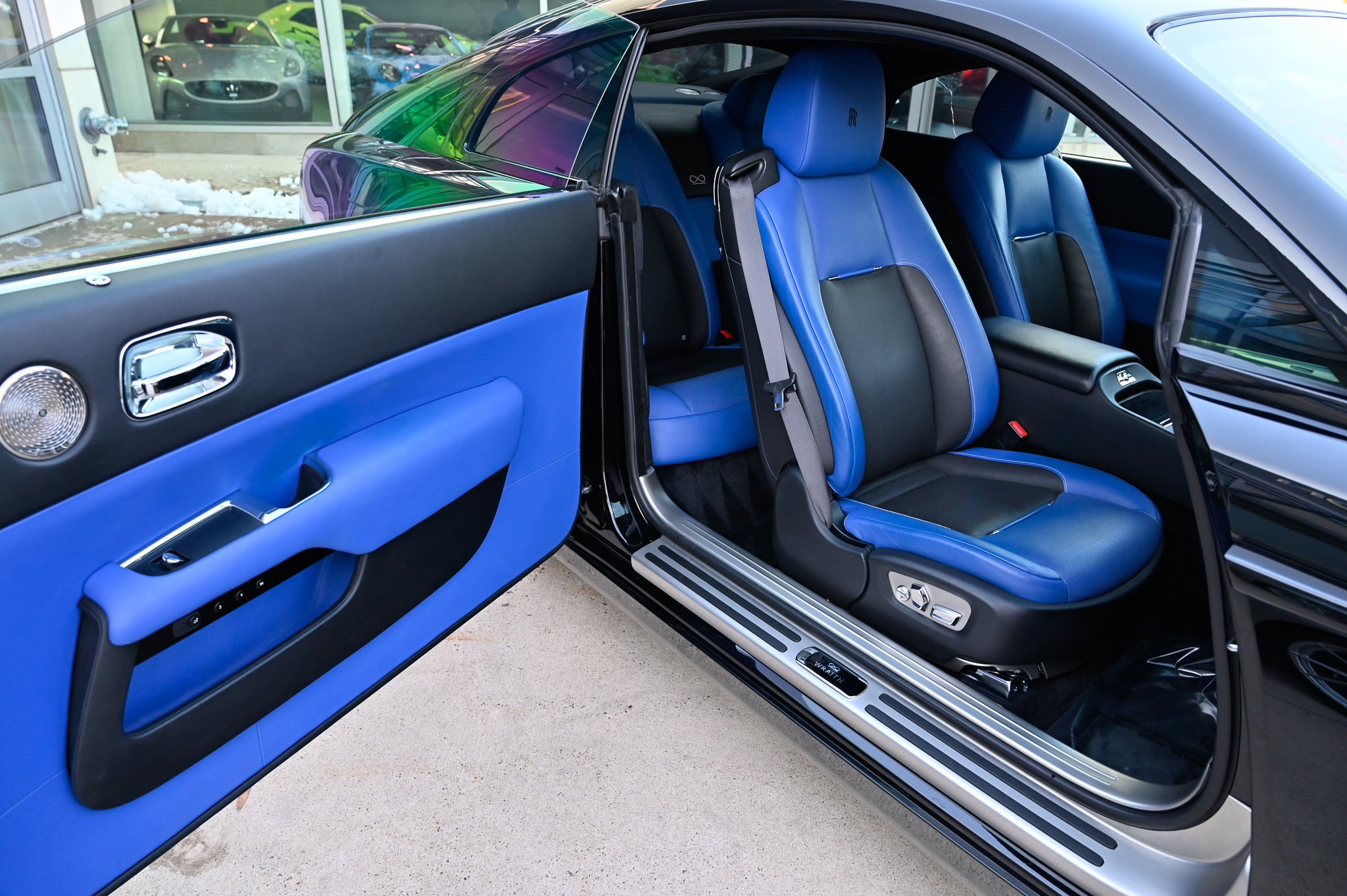 Used 2017 Rolls-Royce Wraith image 34