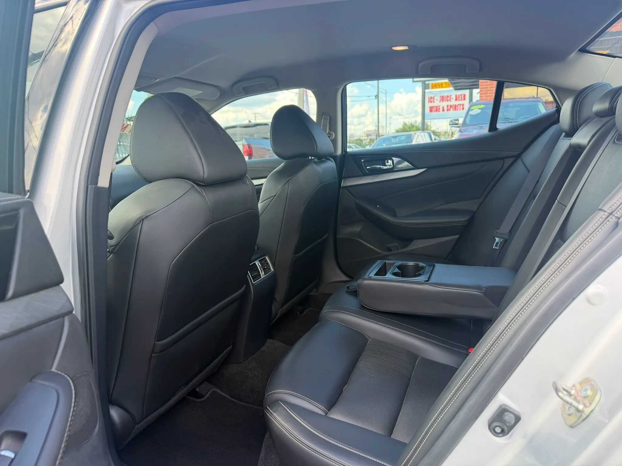 Used 2017 Nissan Maxima 3.5 SV FWD image 14