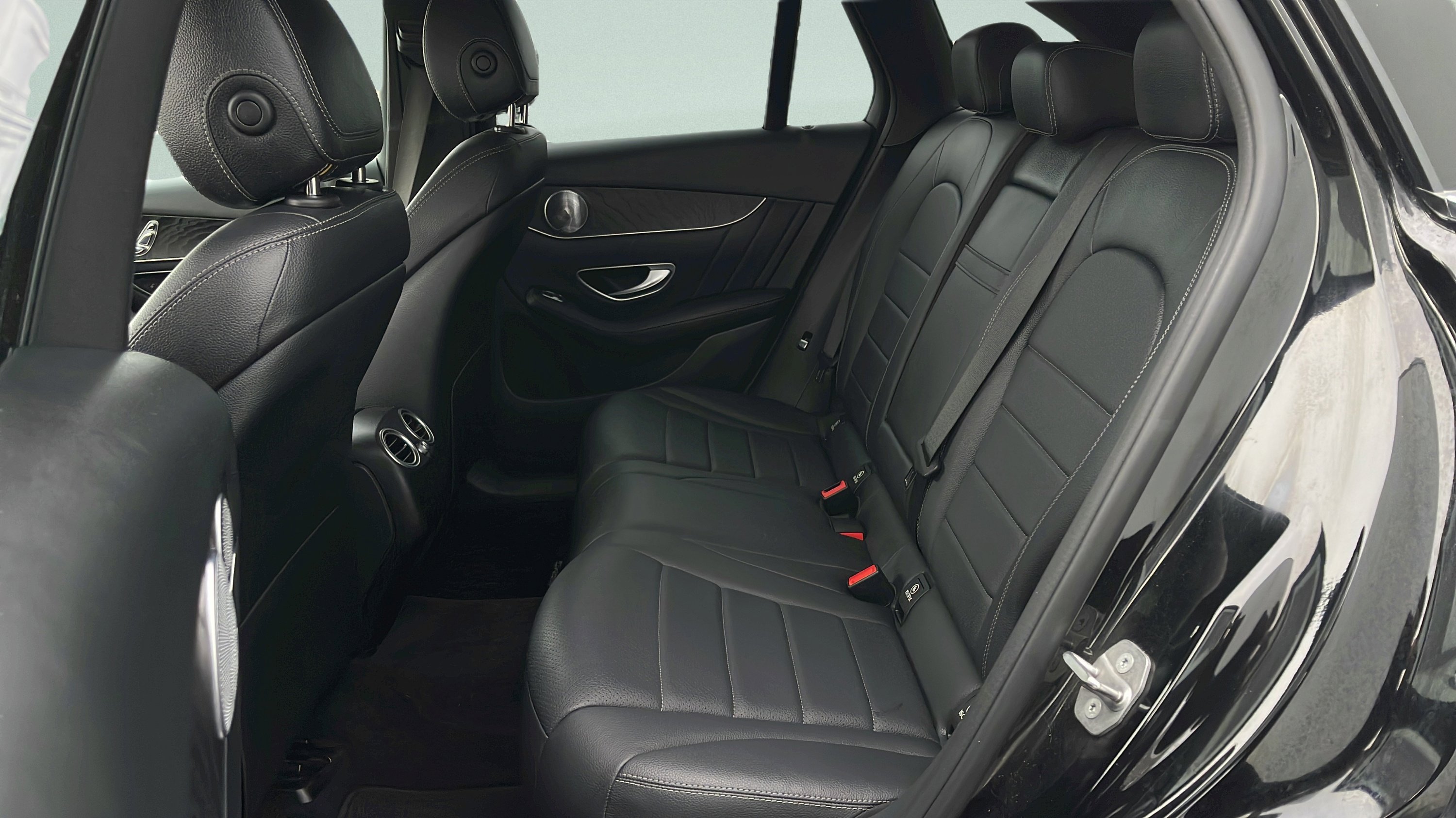 Used 2018 Mercedes-Benz GLC 300 4MATIC image 43