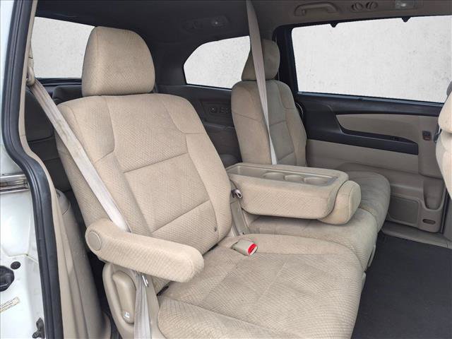 Used 2016 Honda Odyssey SE image 18