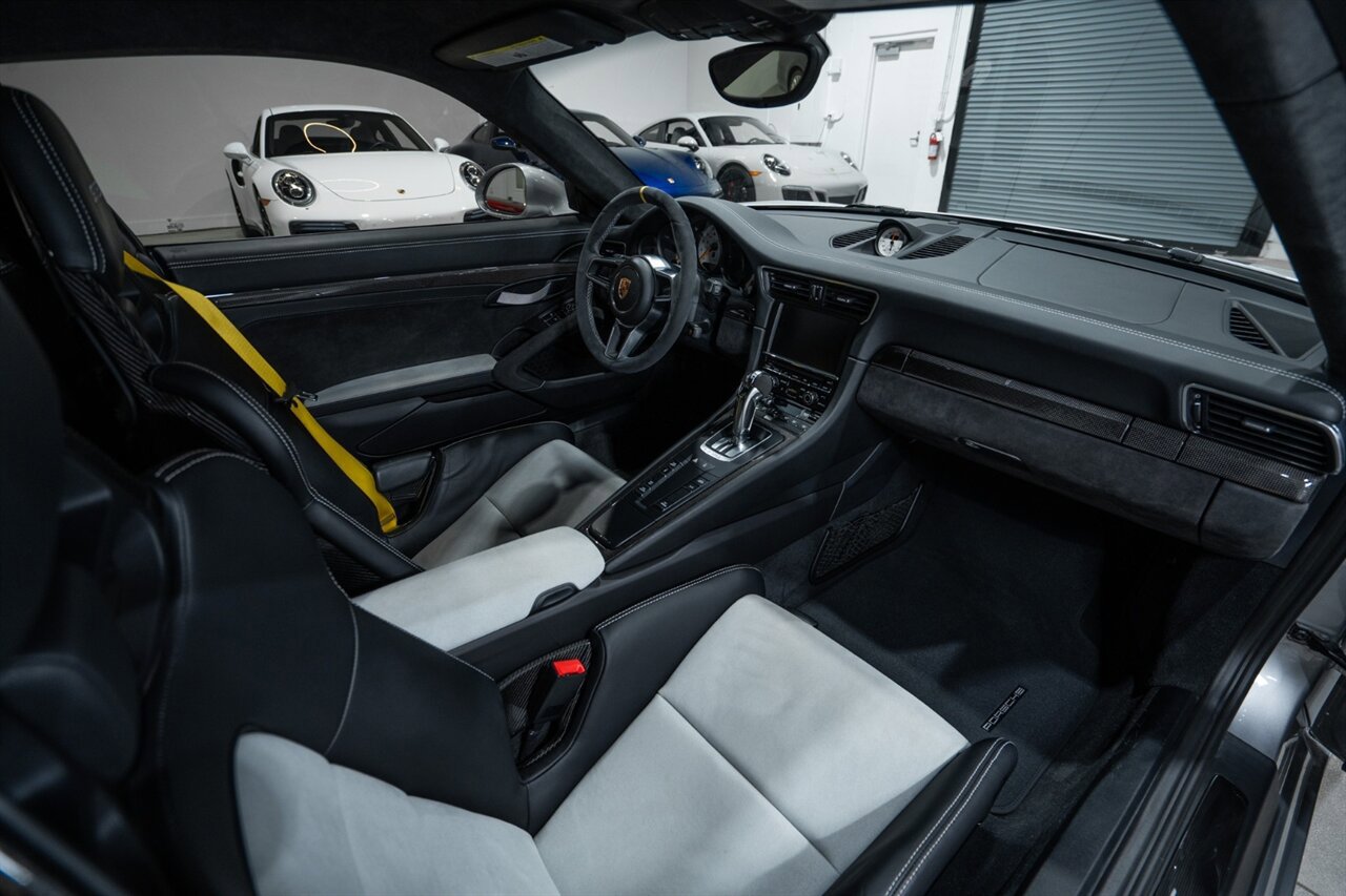 Used 2016 Porsche 911 GT3 RS RWD image 30