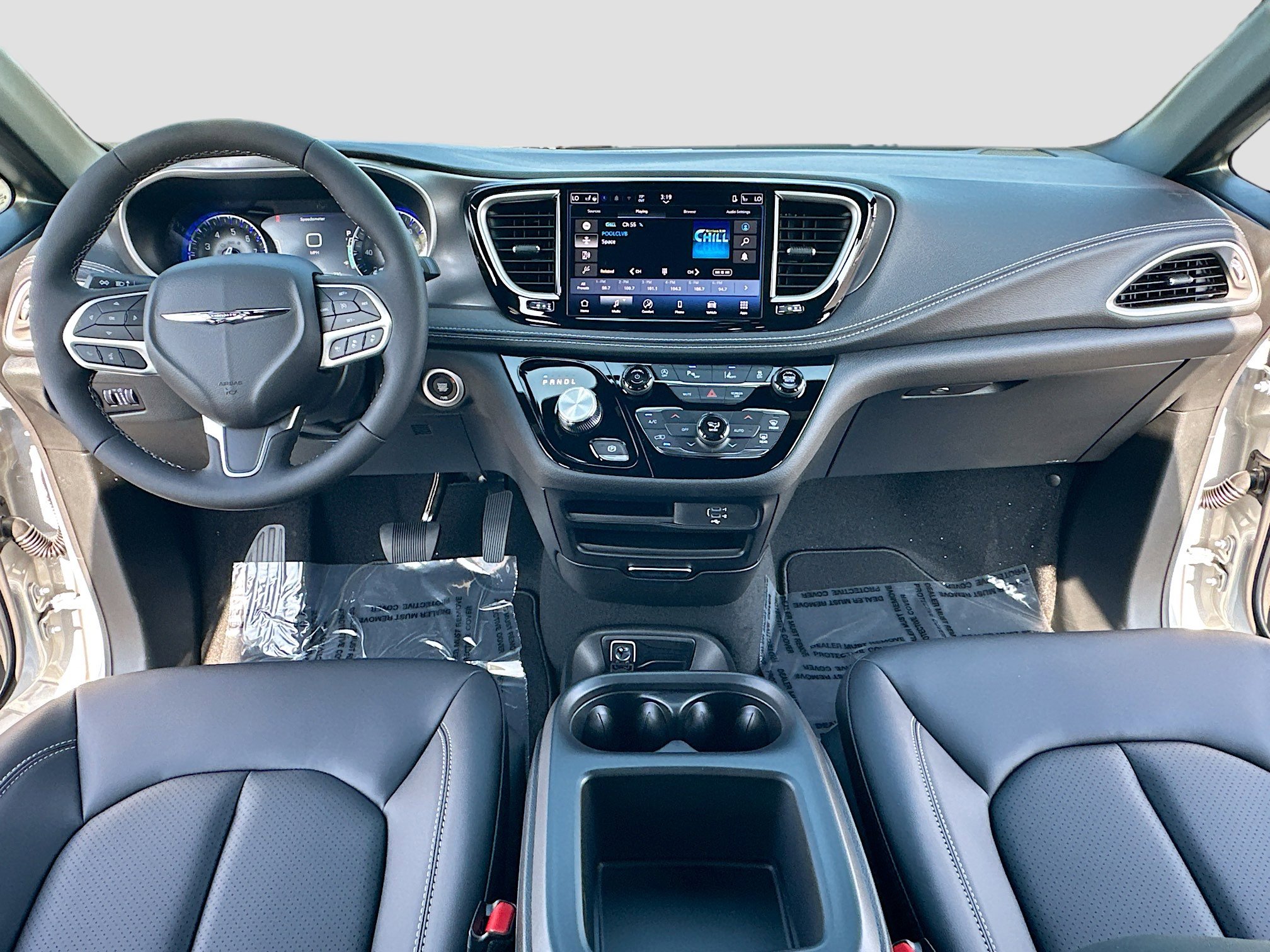 New 2026 Chrysler Pacifica Select image 3
