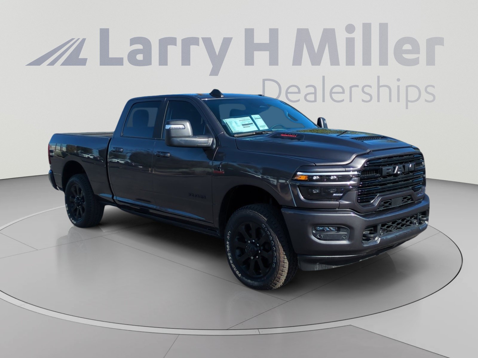 New 2026 RAM 2500 Laramie AWD/4WD image 7