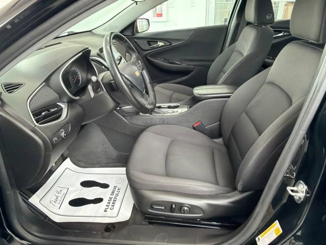 Used 2023 Chevrolet Malibu LT w/ Midnight Edition FWD image 14
