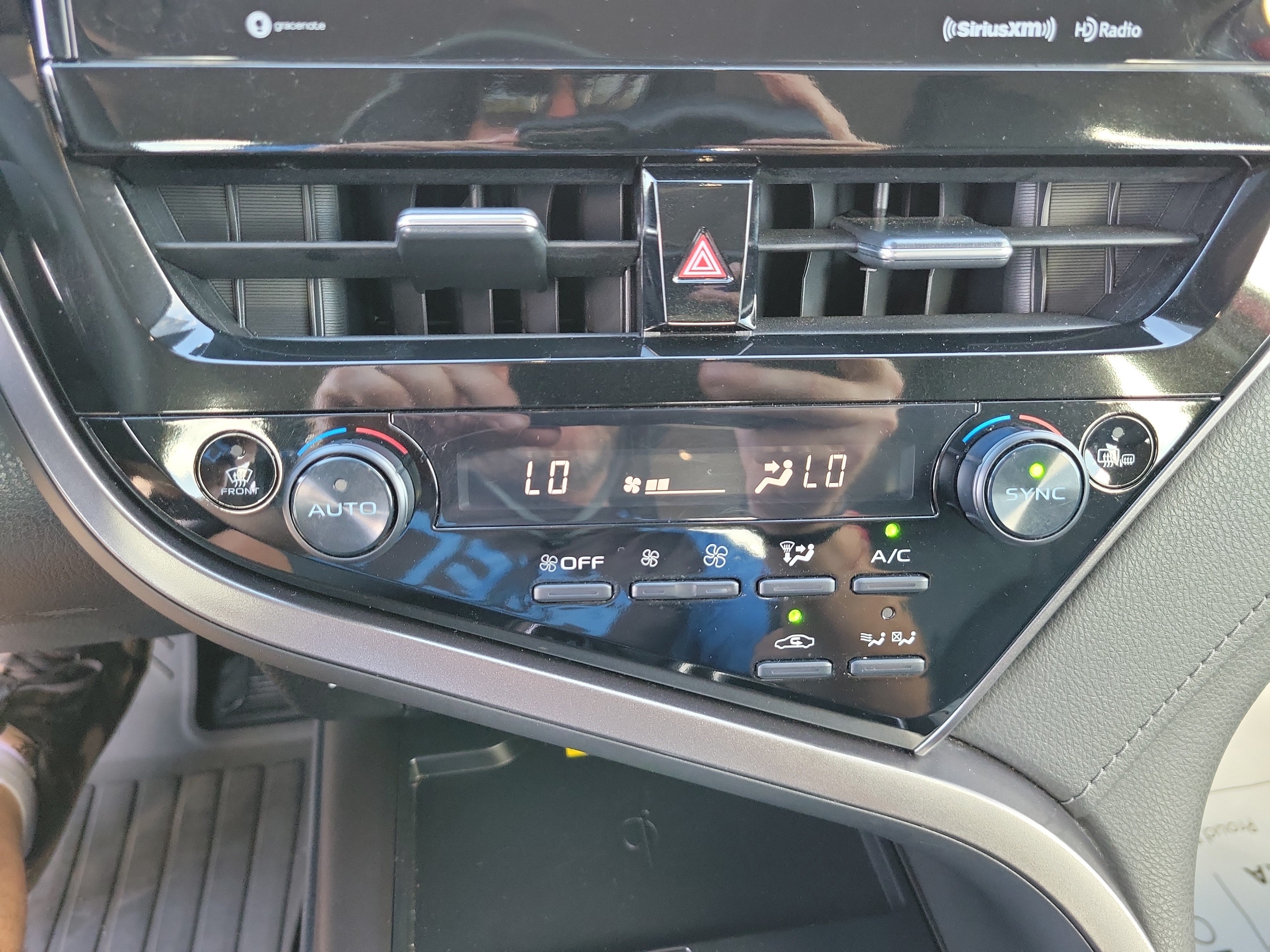 Used 2023 Toyota Camry XLE FWD image 17