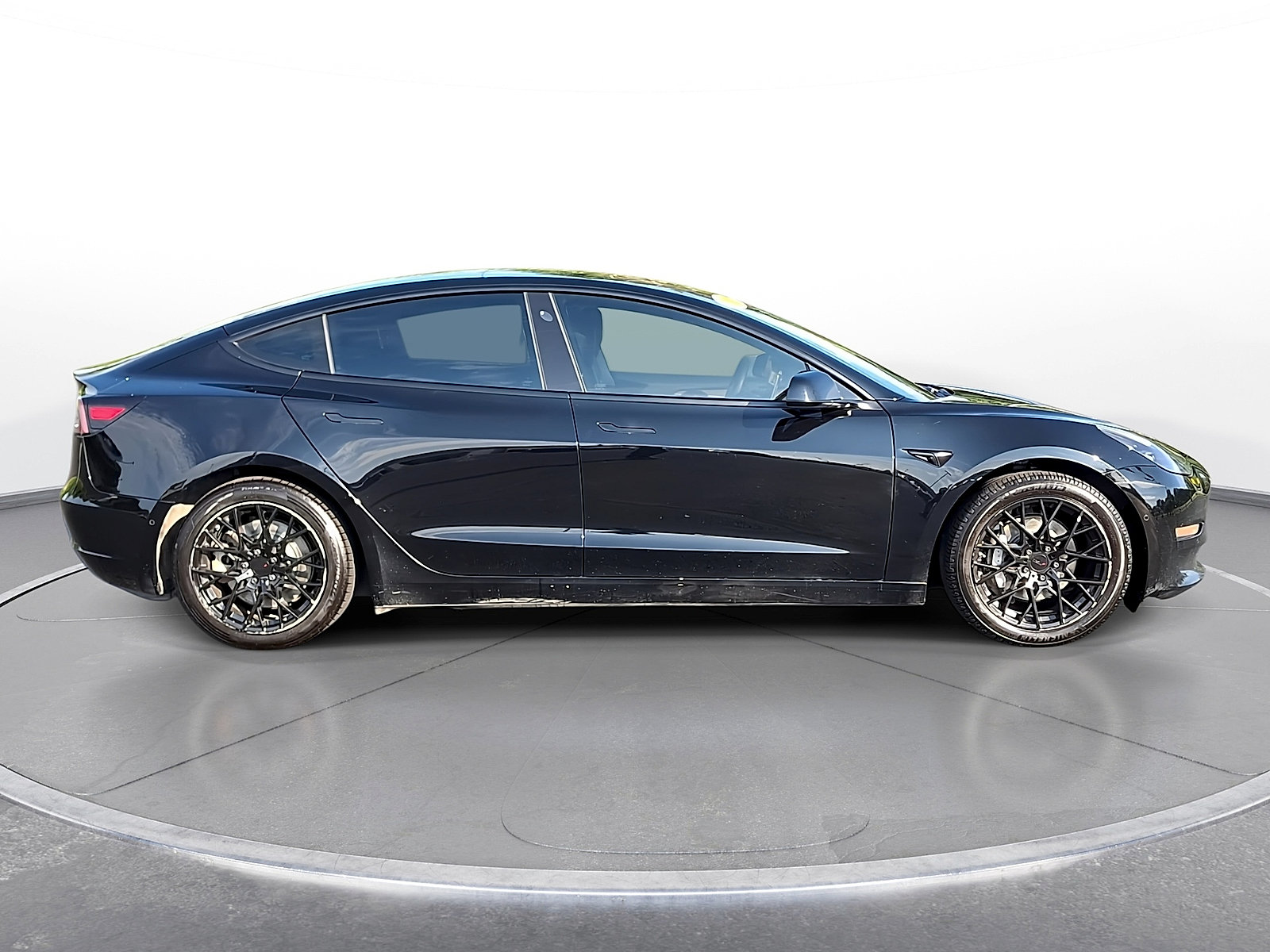 Used 2021 Tesla Model 3 Long Range AWD/4WD image 9