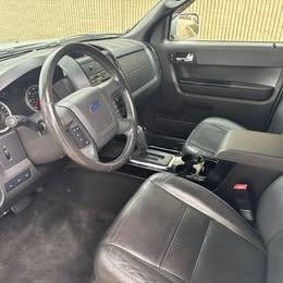 Used 2011 Ford Escape Limited w/ 301A Rapid Spec Order Code image 11
