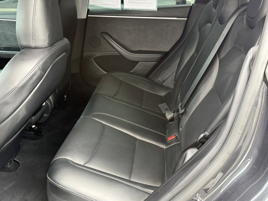 Used 2025 Tesla Model 3 Long Range image 32