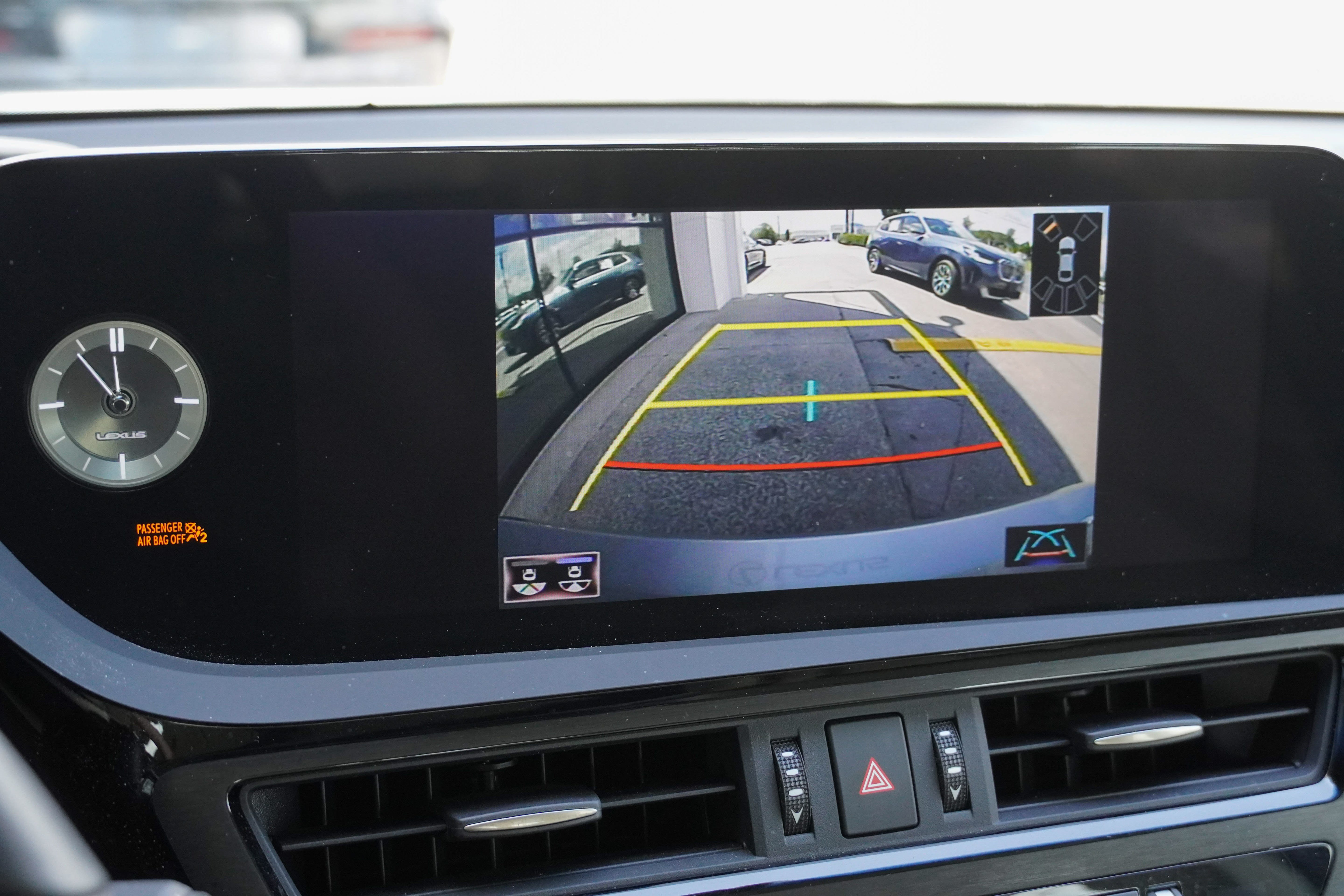 Used 2022 Lexus ES 300h w/ Premium Package FWD image 25