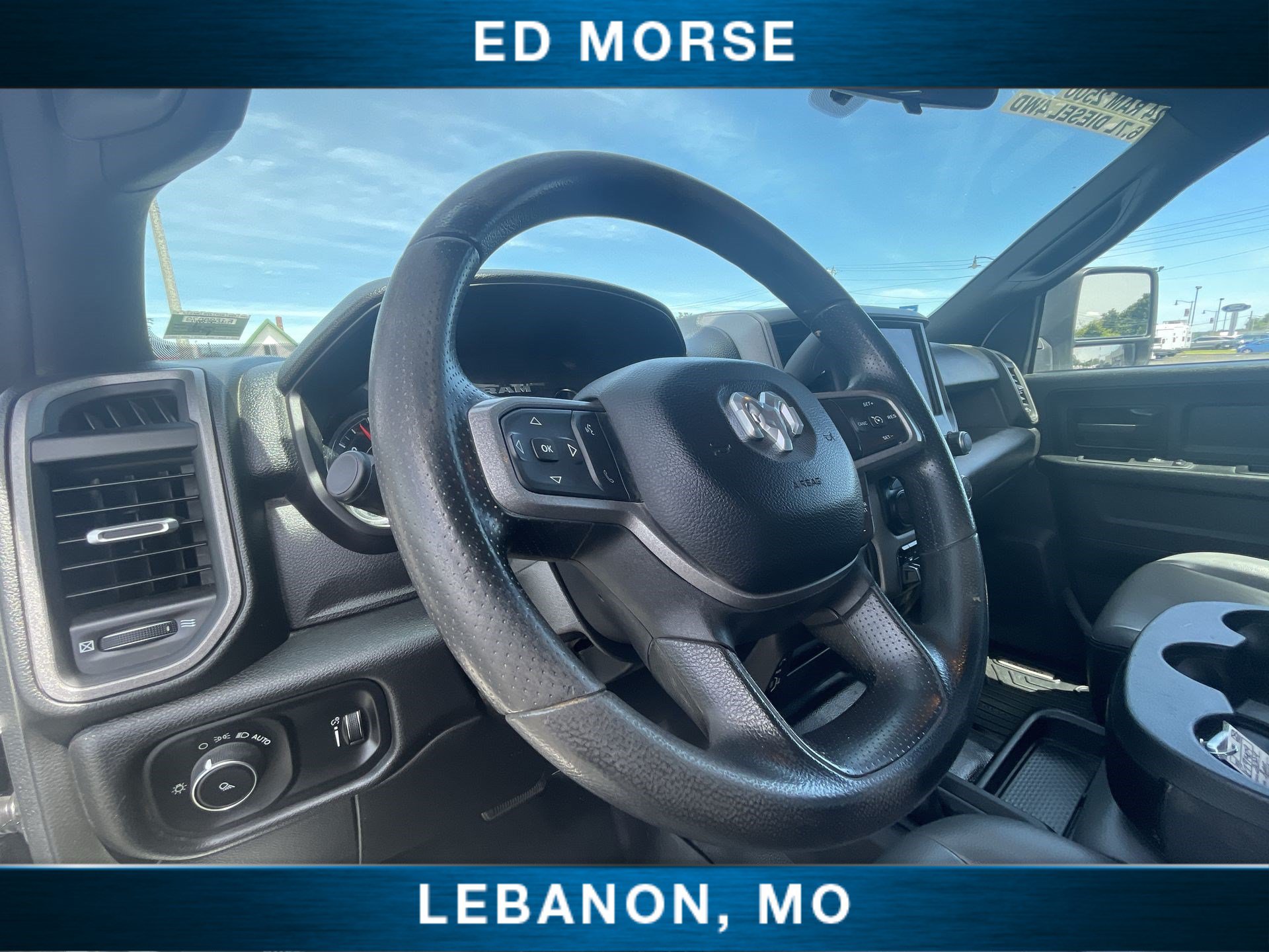 Used 2024 RAM 2500 Tradesman w/ Chrome Appearance Group AWD/4WD image 10