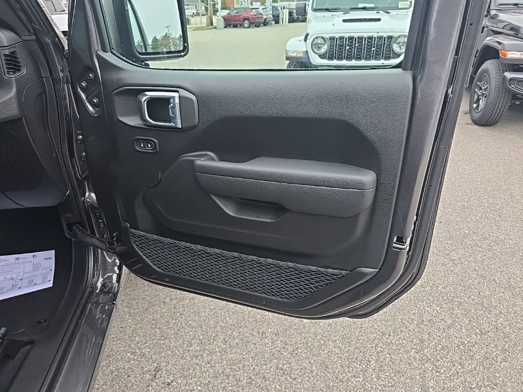 New 2026 Jeep Gladiator Sport image 10