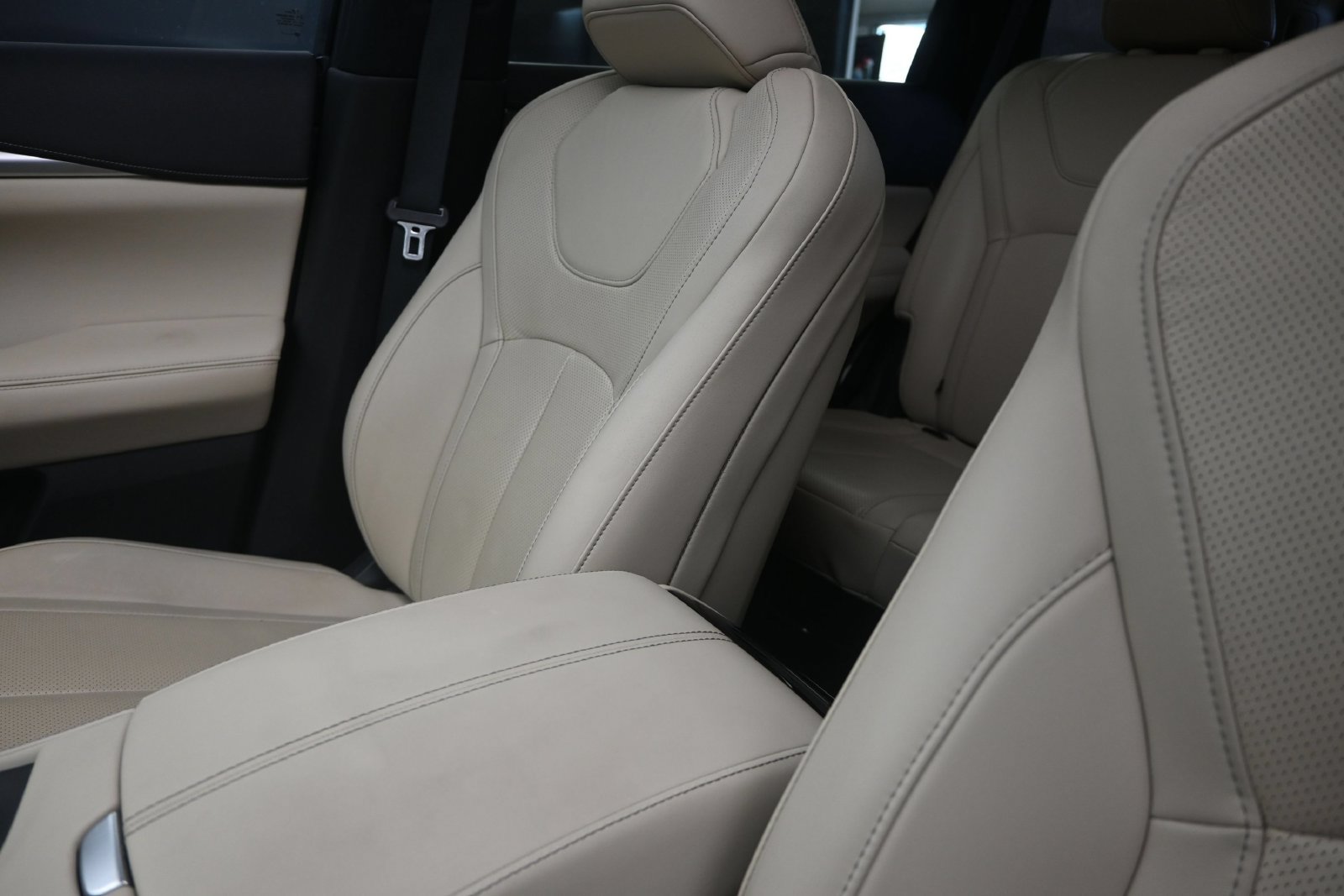 Used 2024 INFINITI QX60 Luxe FWD image 14