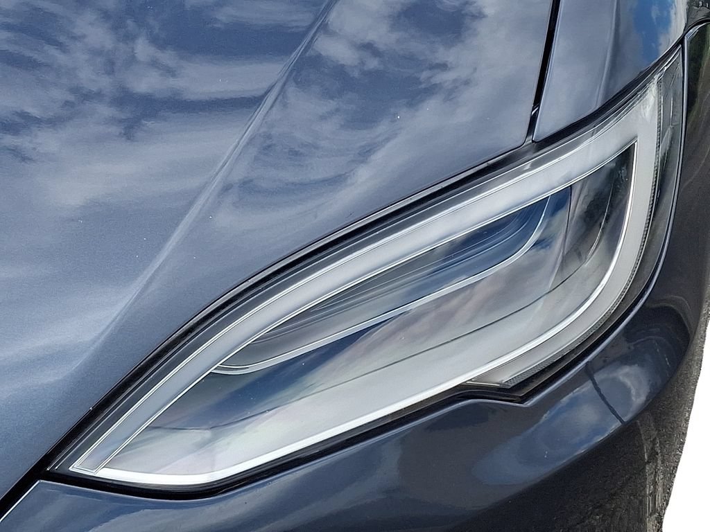 Used 2018 Tesla Model S 100D AWD/4WD image 11
