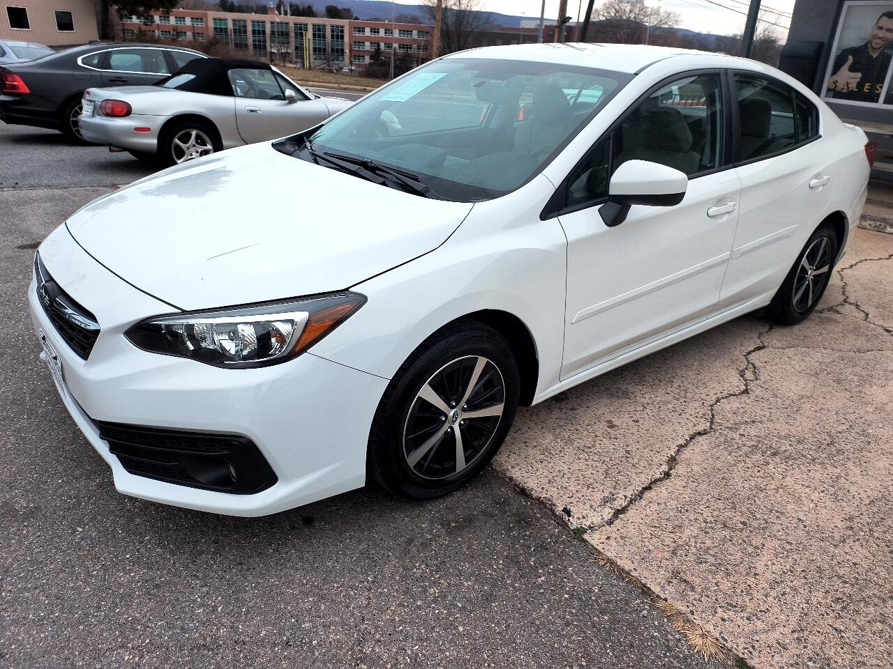 Used 2022 Subaru Impreza 2.0i Premium image 2