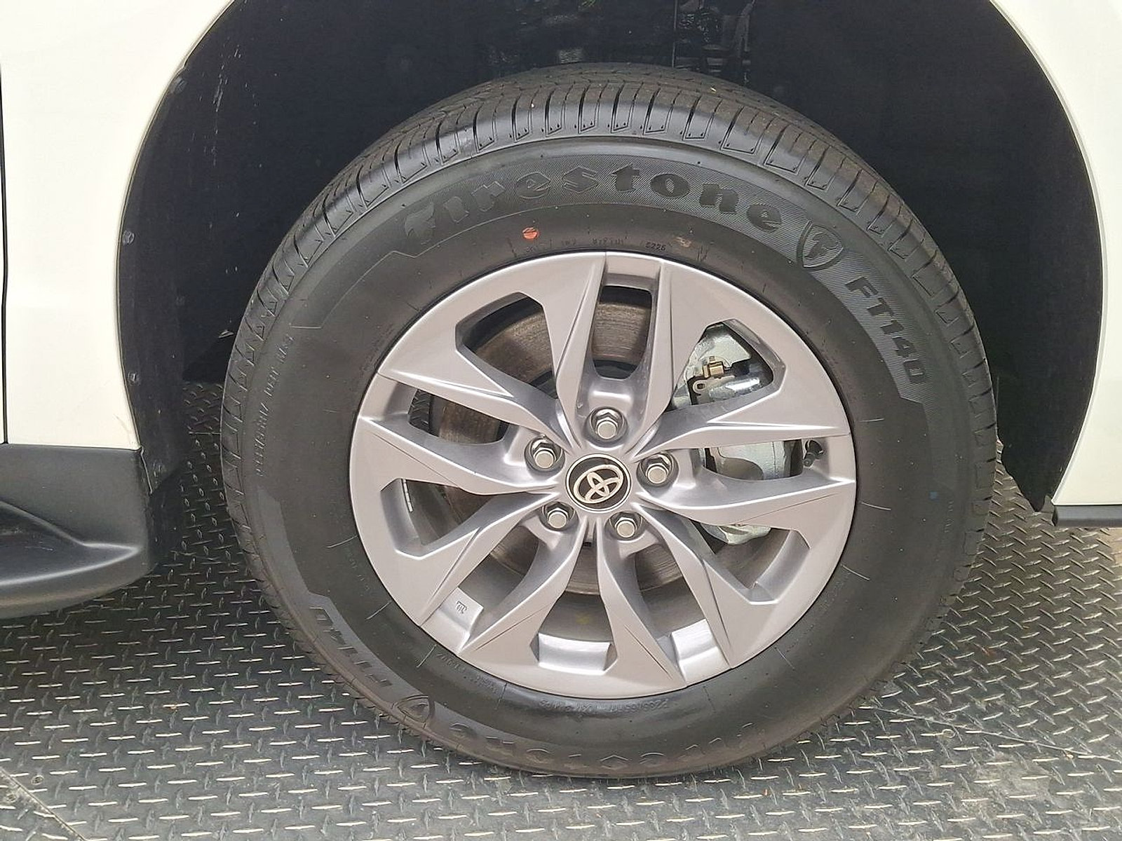 Used 2026 Toyota Sienna LE FWD image 29