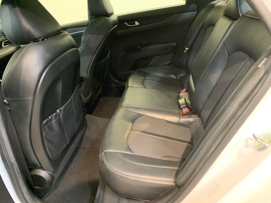 Used 2023 Kia K5 GT-Line image 14