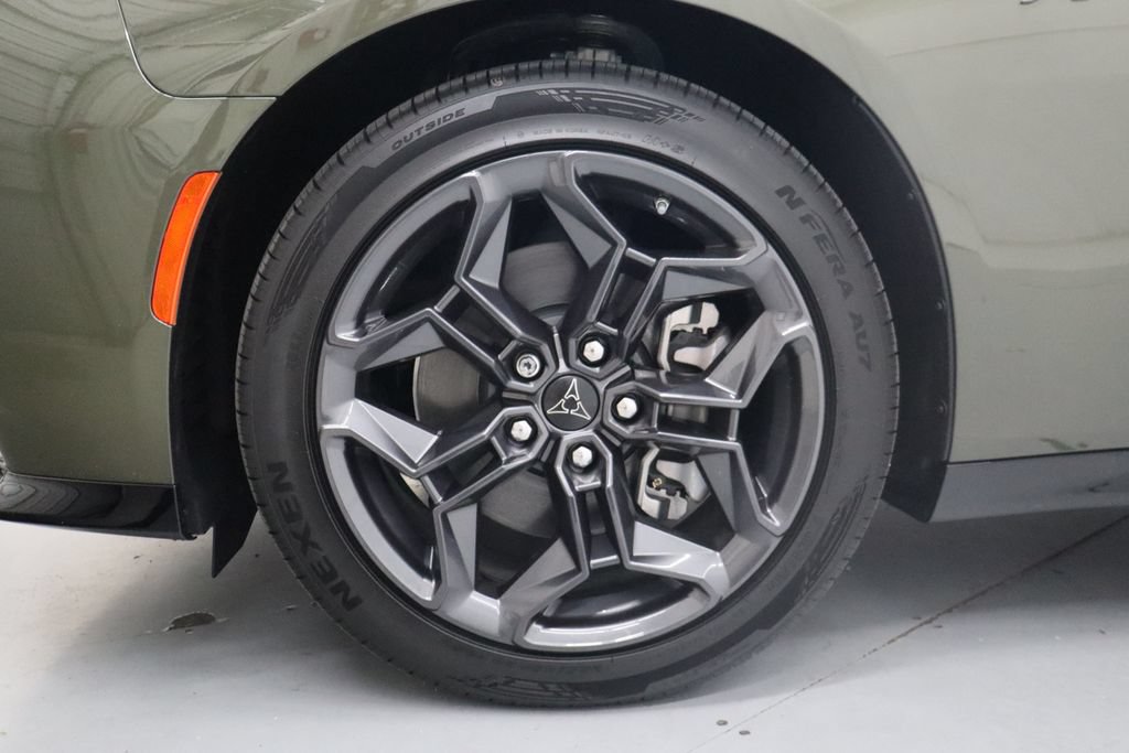 New 2026 Dodge Charger R/T w/ Blacktop Package AWD/4WD image 9