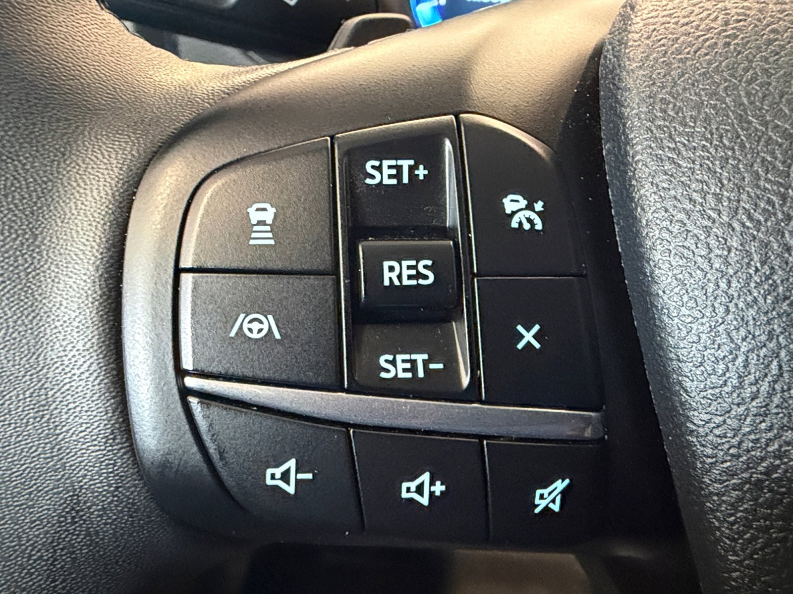 Used 2025 Ford Bronco Sport Badlands image 44