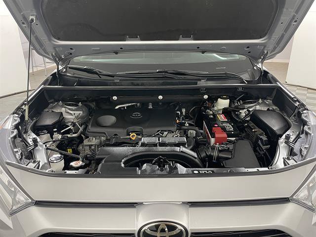 Certified 2021 Toyota RAV4 XLE FWD image 20