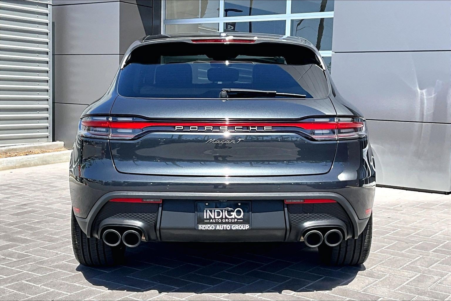 Used 2024 Porsche Macan Turbo AWD/4WD image 4