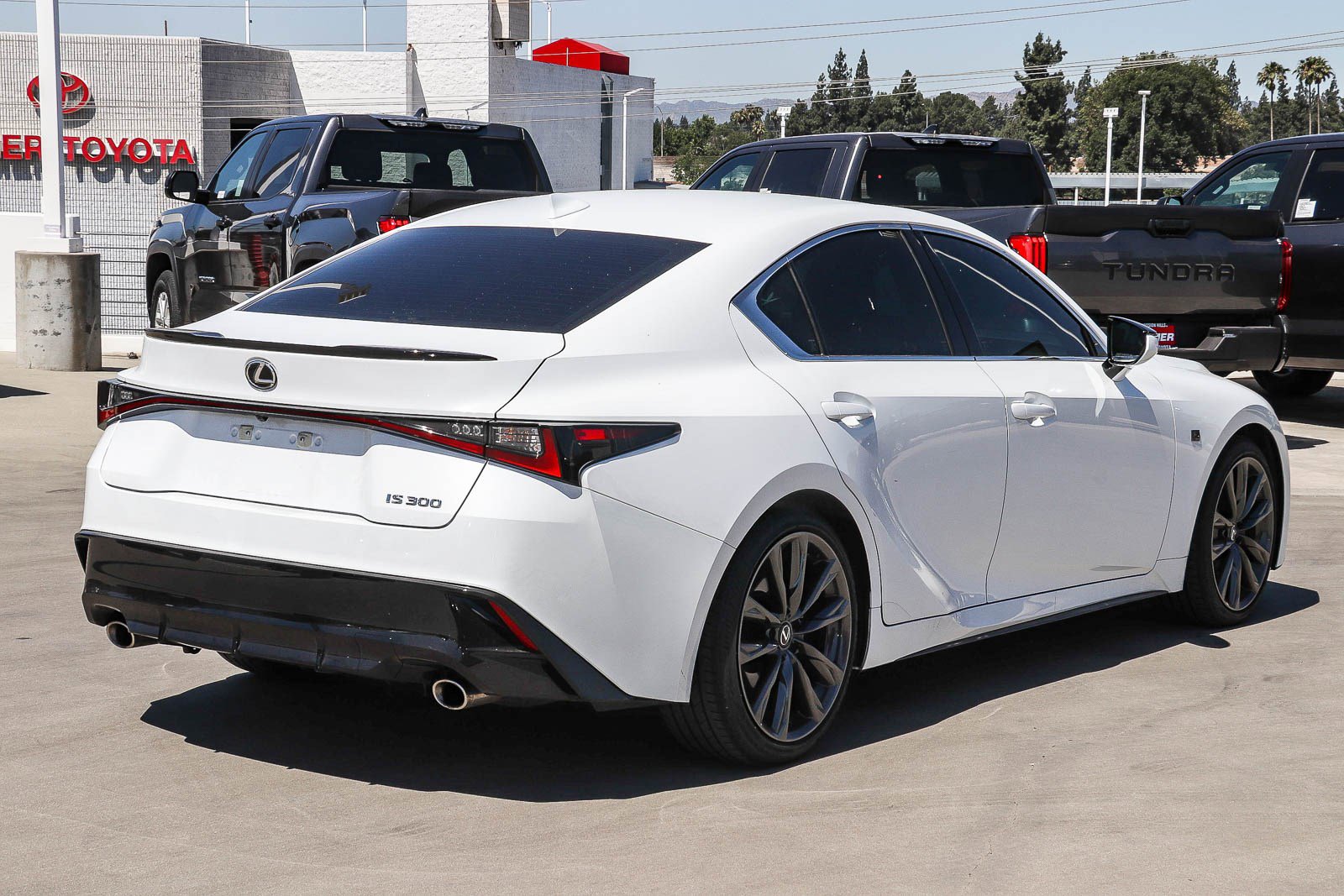Used 2025 Lexus IS 300 F Sport RWD image 7