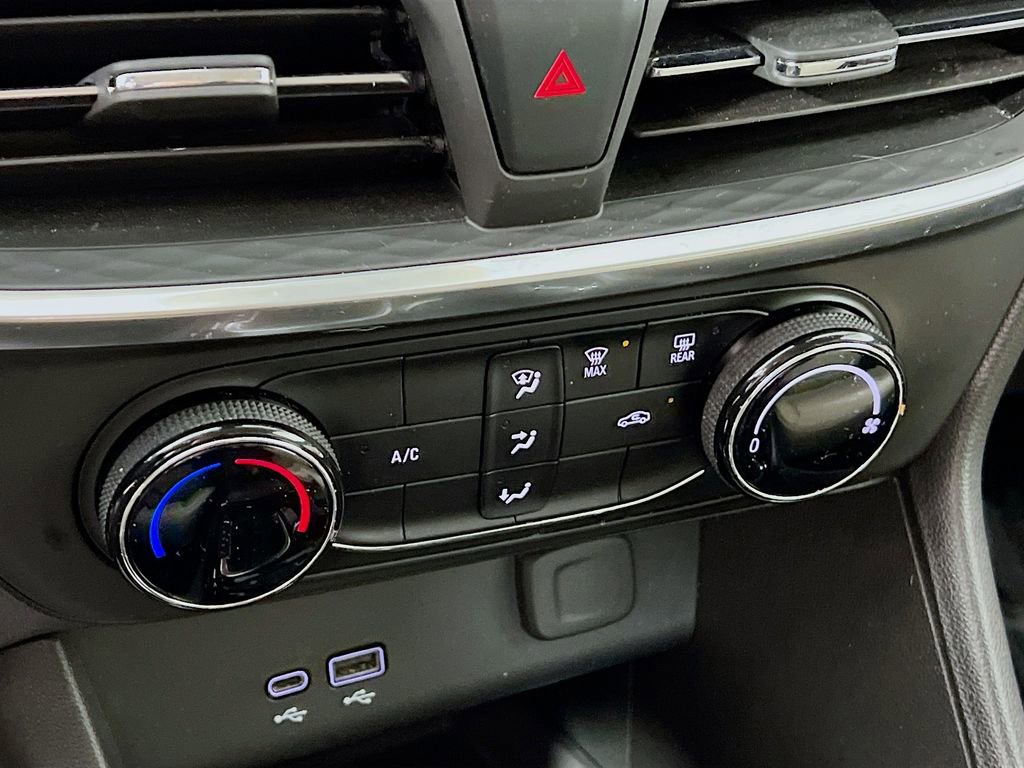 Certified 2024 Buick Encore GX Preferred image 15