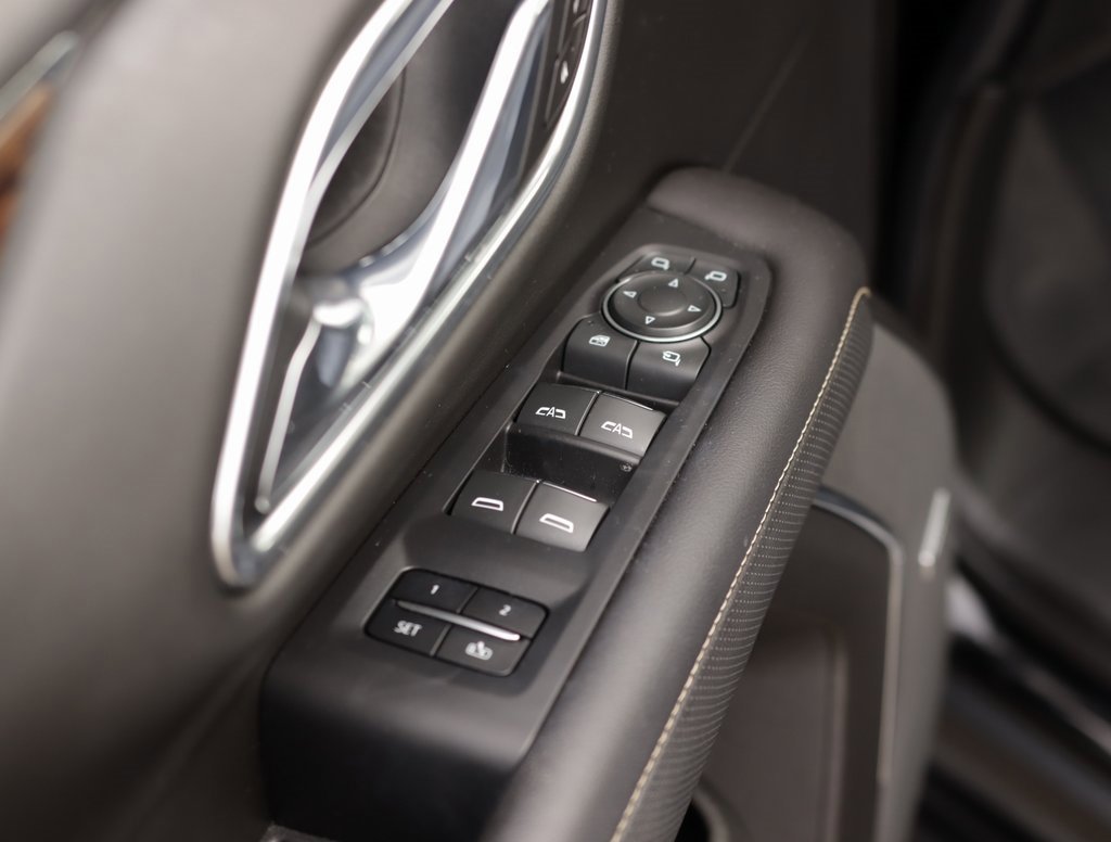 Used 2021 Chevrolet Tahoe Premier w/ Premium Package image 28