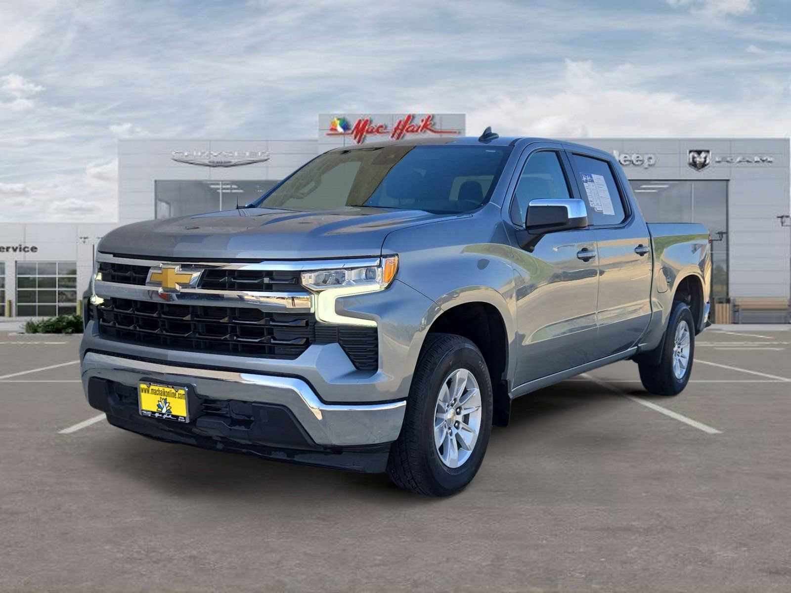 Used 2025 Chevrolet Silverado 1500 LT RWD image 1