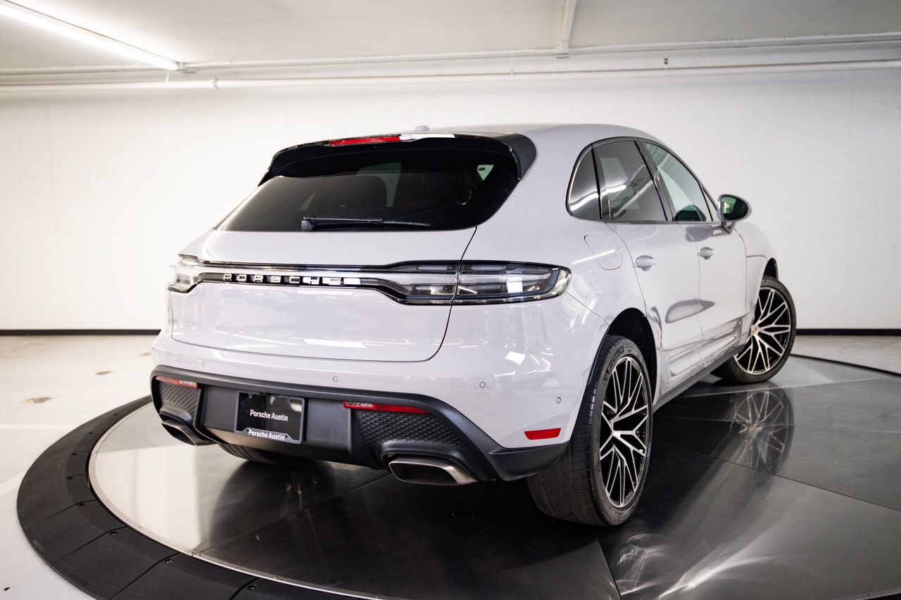 Certified 2023 Porsche Macan AWD/4WD image 7