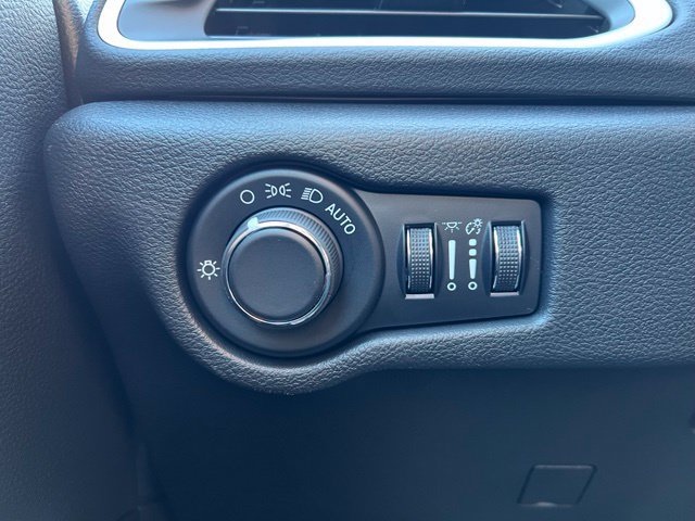 New 2027 Chrysler Pacifica LX FWD image 13