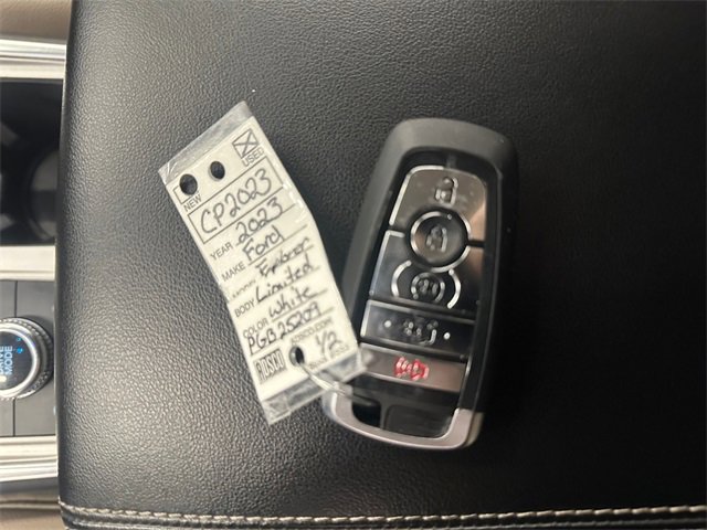 Used 2023 Ford Explorer Limited image 35