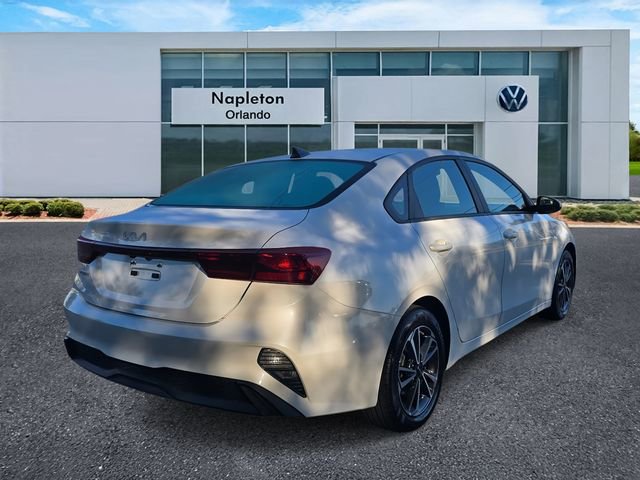 Used 2024 Kia Forte LXS image 6