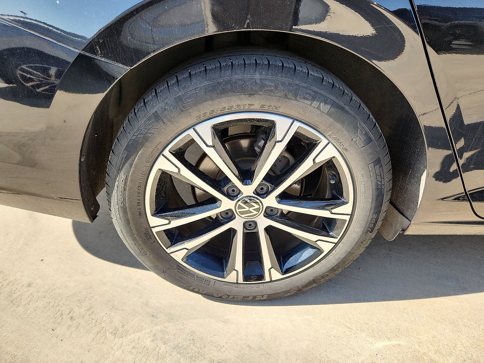 Certified 2025 Volkswagen Jetta Sport FWD image 7