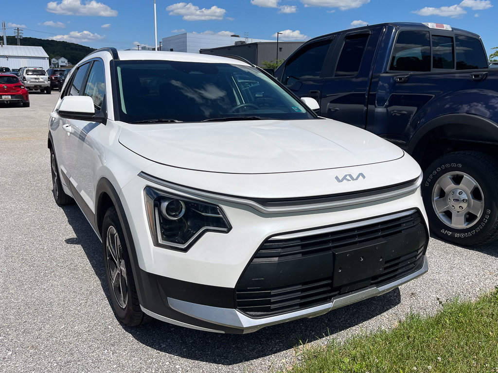 Used 2023 Kia Niro EX FWD image 1