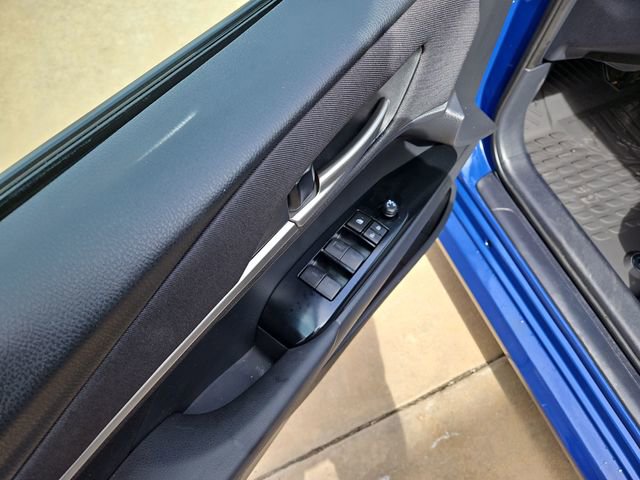 Used 2025 Toyota Camry LE image 11