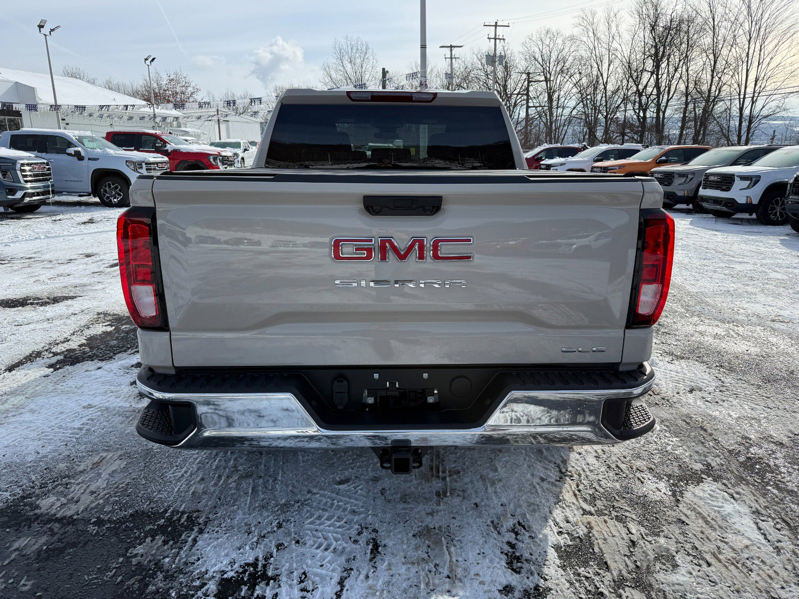 New 2026 GMC Sierra 1500 SLE w/ Max Trailering Package image 4