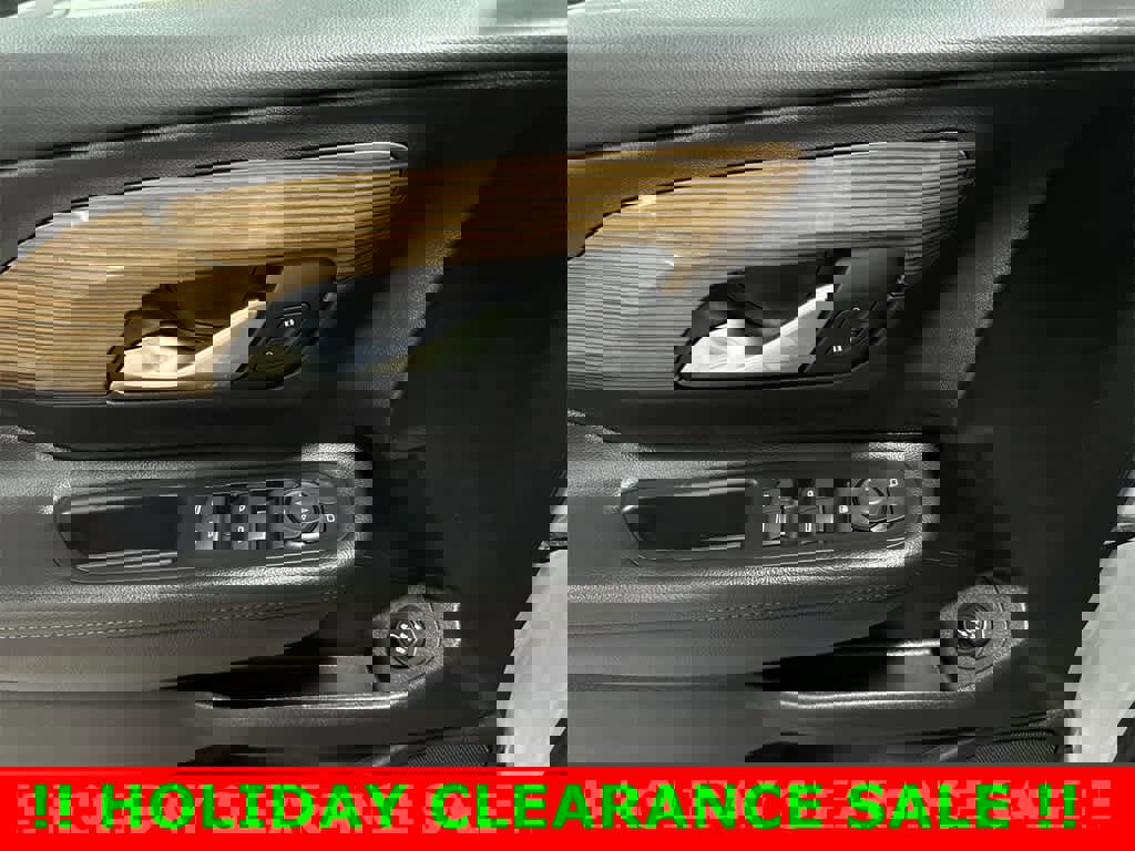 Used 2020 GMC Terrain SLE w/ Driver Convenience Package image 22