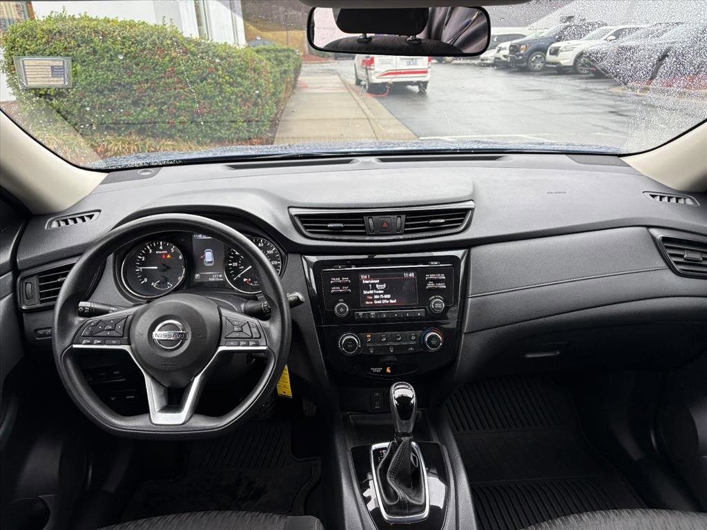 Used 2017 Nissan Rogue S w/ S Appearance Package image 8