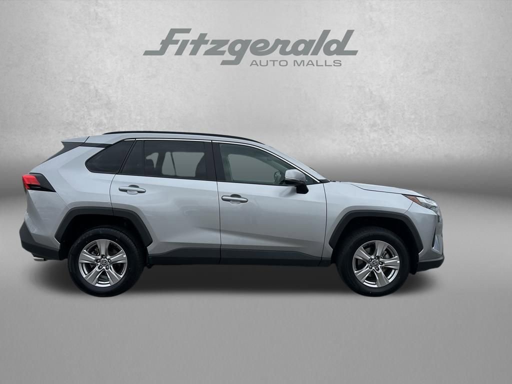 Used 2024 Toyota RAV4 XLE FWD image 4