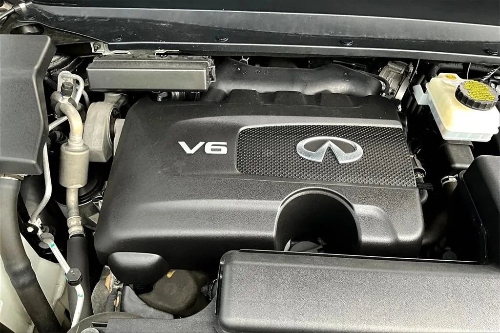 Used 2019 INFINITI QX60 Luxe w/ Essential Package image 32