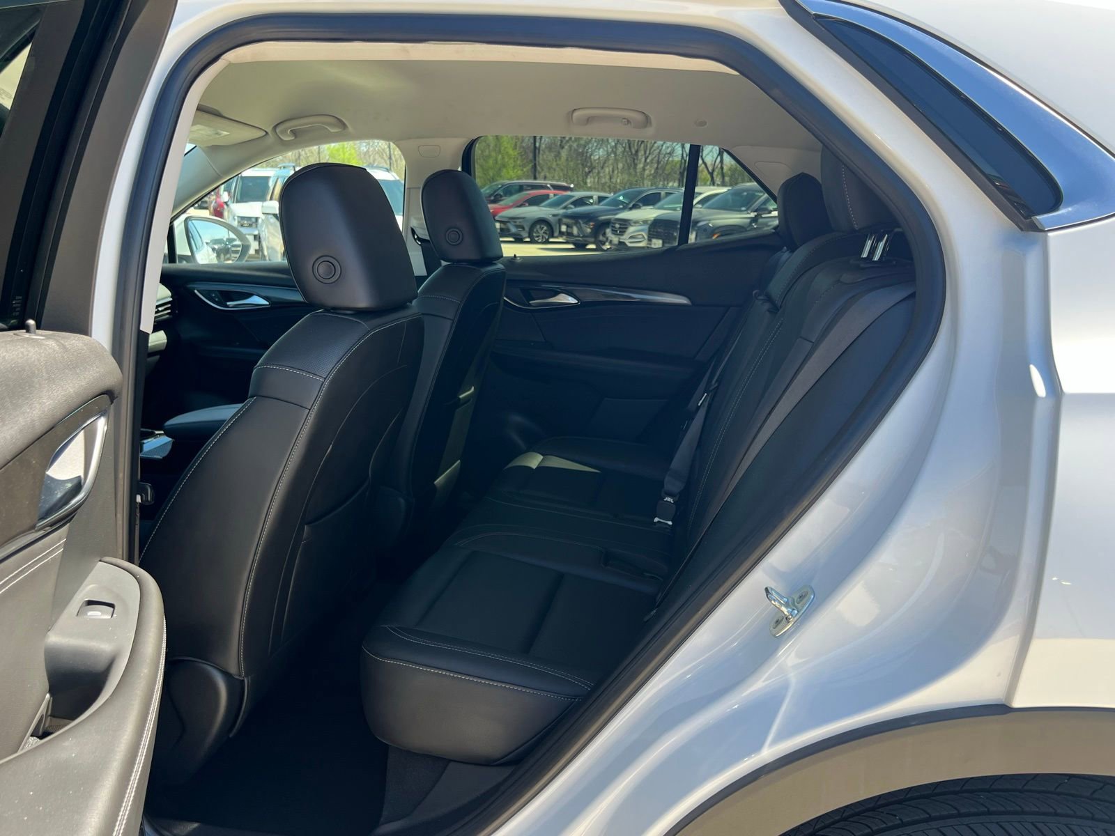 Used 2025 Buick Envision Preferred image 17