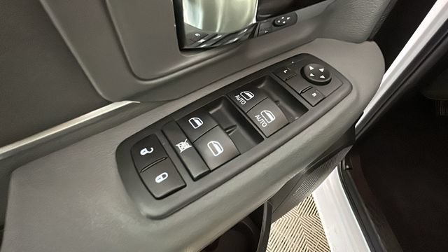 Used 2020 RAM 1500 Classic Warlock AWD/4WD image 11