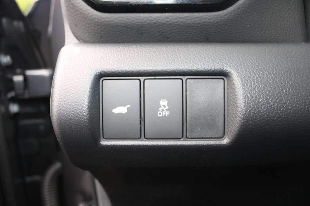 Certified 2025 Honda Pilot Touring image 32