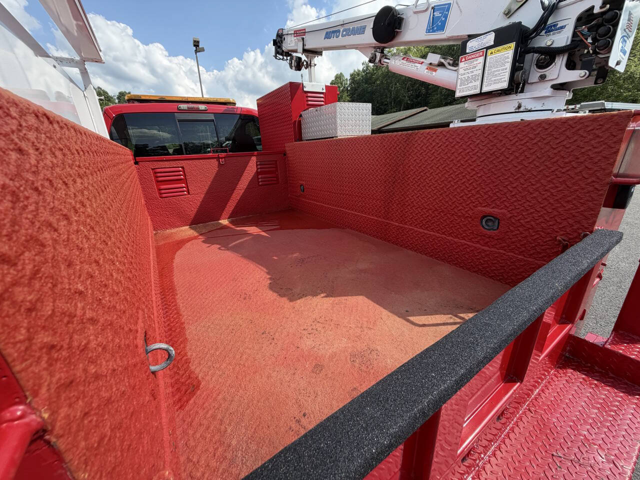 Used 2009 Ford F550 4x4 Regular Cab Super Duty image 28