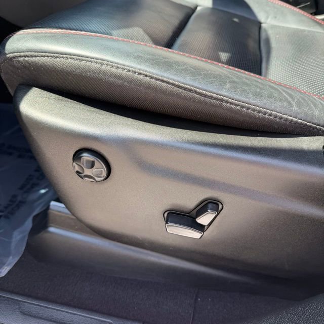 Used 2024 Dodge Durango GT AWD/4WD image 12