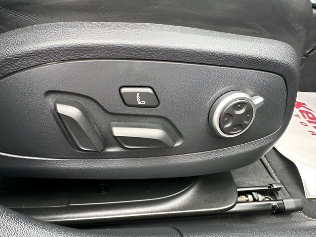 Used 2021 Audi S4 Premium Plus w/ Premium Plus Package image 13