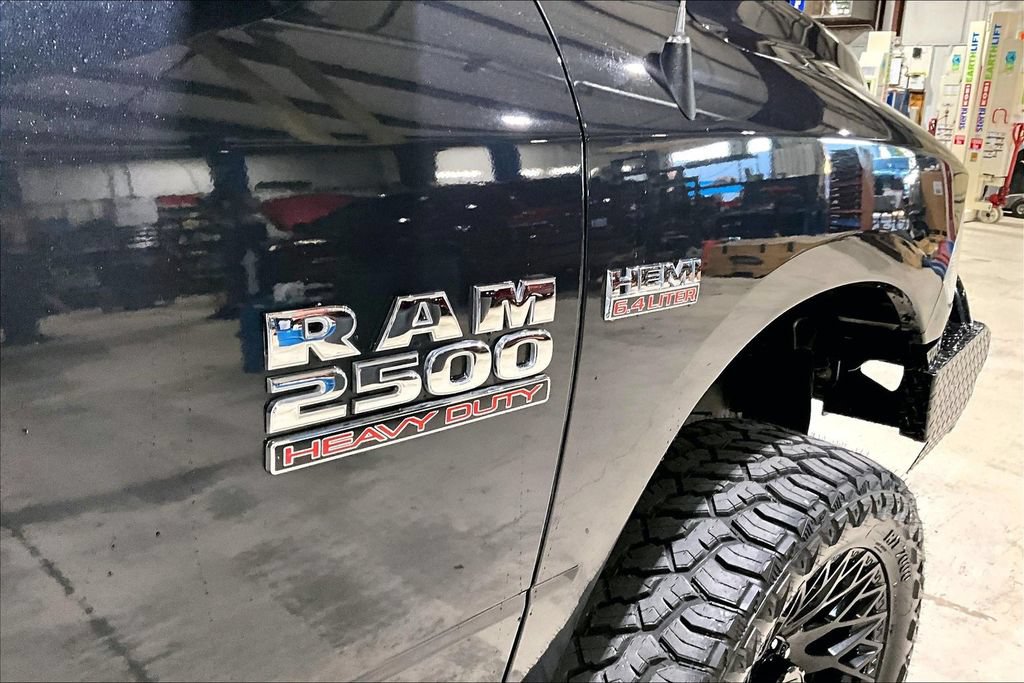 Used 2018 RAM 2500 Tradesman w/ Chrome Appearance Group AWD/4WD image 11