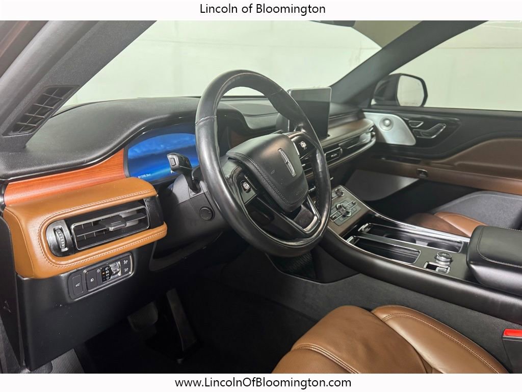Used 2020 Lincoln Aviator Reserve w/ Equipment Group 202A image 32