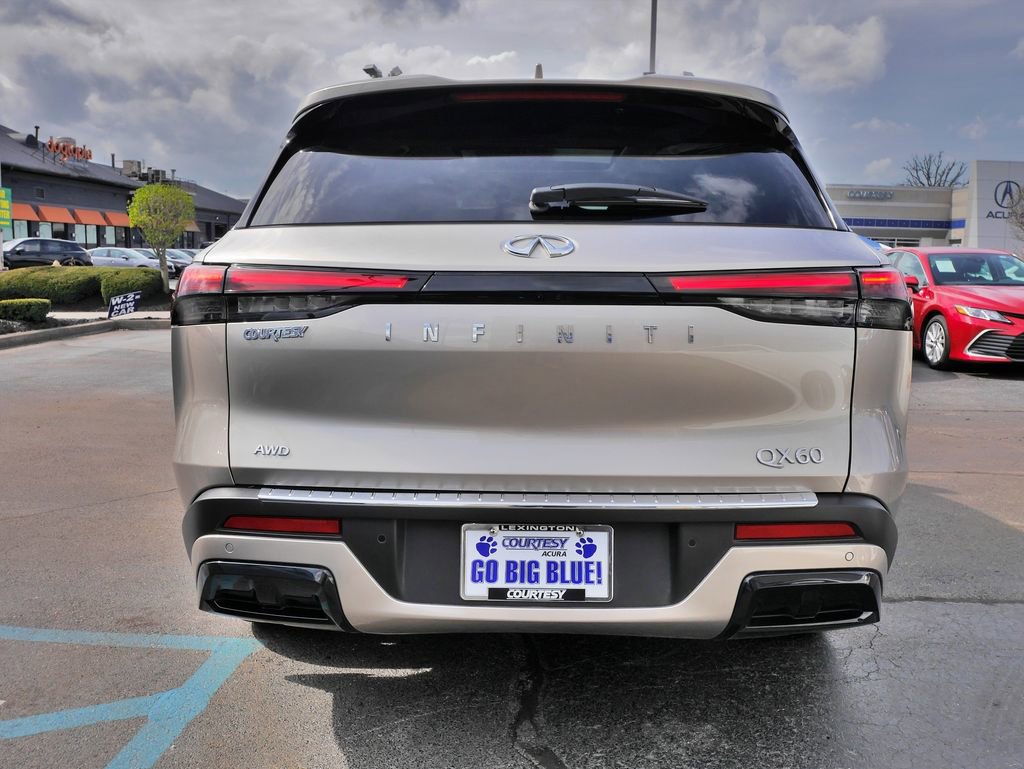 Used 2024 INFINITI QX60 Luxe w/ Vision Package image 6