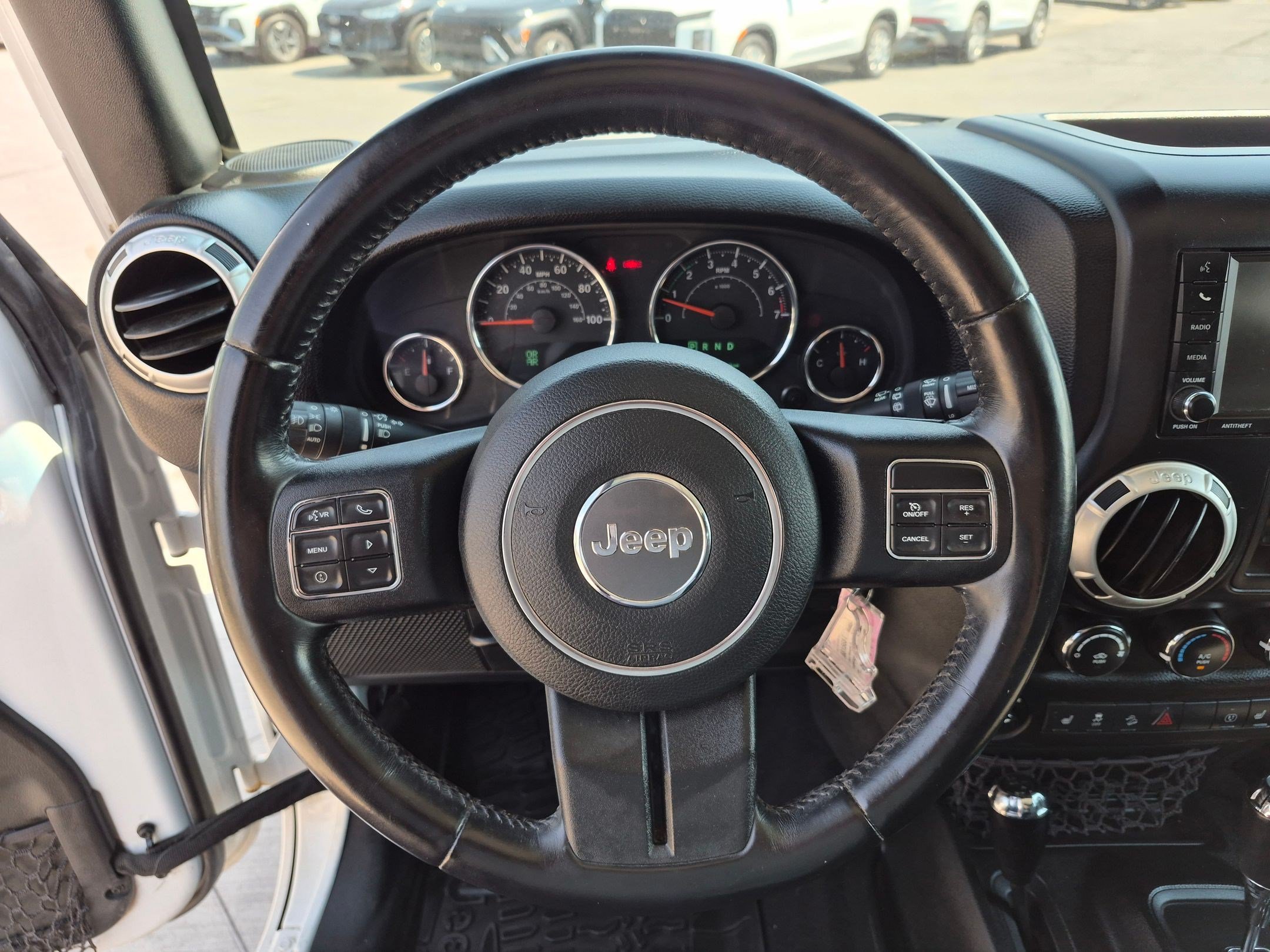 Used 2017 Jeep Wrangler Unlimited Rubicon w/ Cold Weather Group AWD/4WD image 16